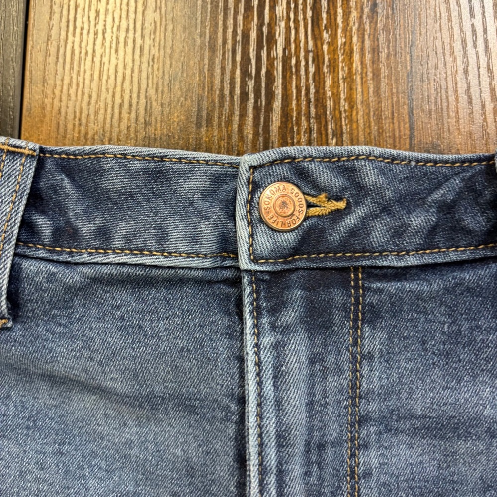 Sonoma Goods For‎ Life Womens High Rise Cuffed Denim Shorts Medium Wash Size 12 - Picture 2 of 5